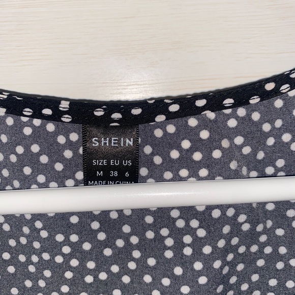 Shein top - Picture 3 of 3